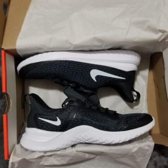 Nike Renew Rival womens Running Shoes NWT Nike Renew Rival womens Running Shoes NWT